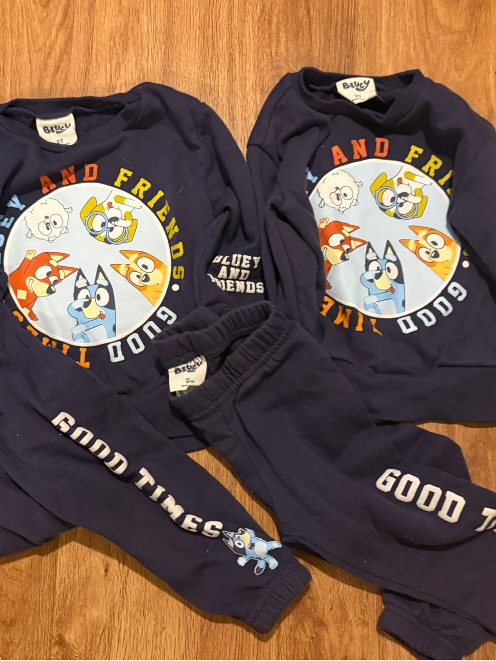 2outfits Bluey 'Good Times' Navy Kids Sweatpants & Joggers Set - Navy Blue